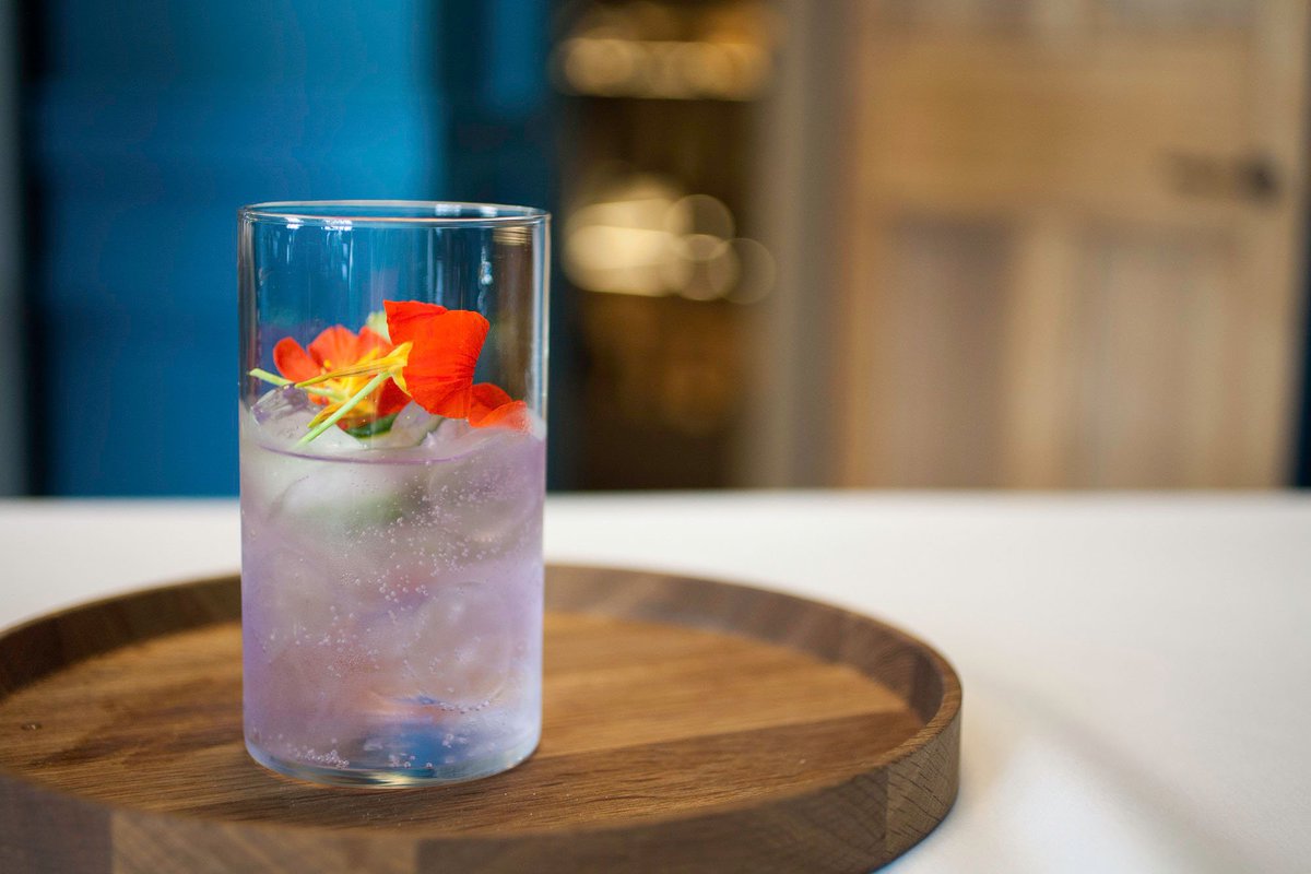 TastCatala's tweet photo. The weekend means one big decision... what Gin to pick?
This is our Nut Catalonia Clitoria: Cucumber & Flowers
Take a look at our Full Gin Menu: https://t.co/TFDjL6PNi4
#GinMenu #TastCatala #KingStreet https://t.co/L7GD7F6zka