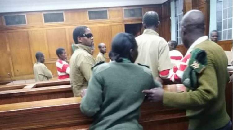 arigoldstein222's tweet photo. I believe in law. And no one is above the law. If Chief has committed a crime he must face justice. @nelsonchamisa @hwendec lets defend the constitution . https://t.co/2g9ljmy2hw