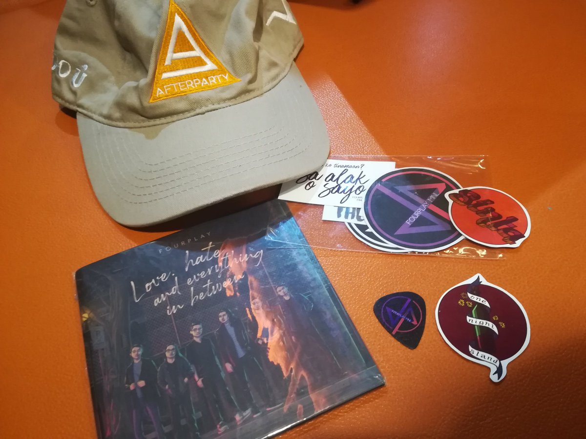 We're at the studio of <a href="/MusicDive_udou/">Music Dive</a> today to meet the winner of our giveaway! See you later <a href="/Chamzieee/">camille</a>! We're excited to meet you!

#MusicDive #FourPlayMusicDive
 <a href="/udouph/">U Do U</a> <a href="/afterpartychuzi/">AfterParty</a> <a href="/tubemnl/">TUBEMNL</a>