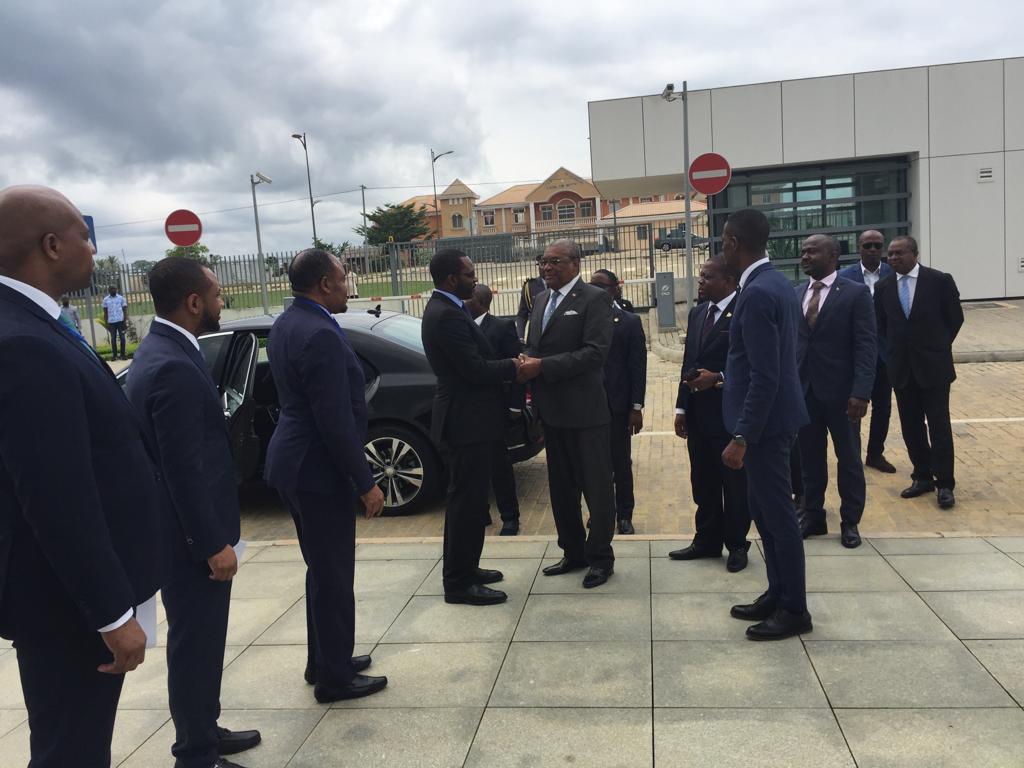 ITNHGE2's tweet photo. El Presidente de la República de Sao Tome y Príncipe. S.E Evaristo Carvalho ha visitado esa mañana el Instituto Tecnológico Nacional de Hidrocarburos  (ITNHGE)Siendo recibido por el Ministro de Minas e Hidrocarburos y PCA del ITNHGE. https://t.co/4lrajA20GH
