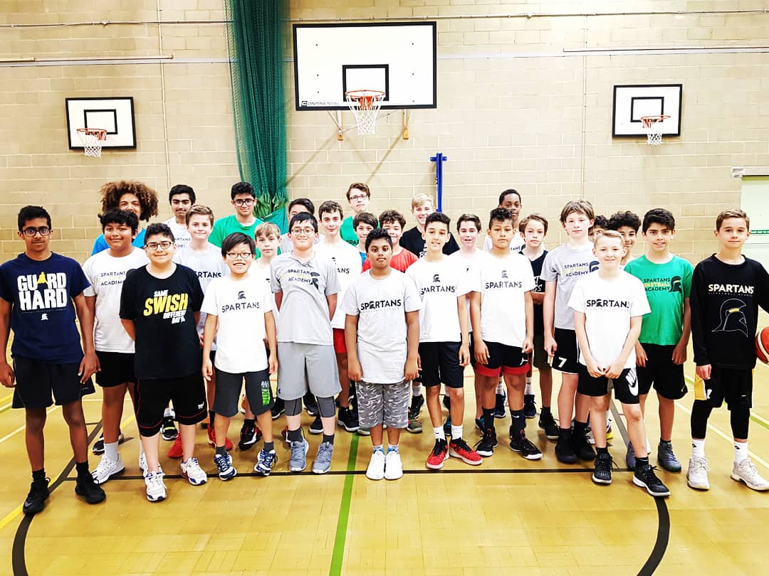 spartansballing's tweet photo. Saturday mornings at Spartans 🔥

Our family continues to grow! 🔥
#loyalty #teammates #grow #kidsbasketball #kidsbasketballacademy #younghoopers #newkicks👟 #workinghardtogether #basketballfamily #spartansbasketball #warriormindset #rimshaker #fundamentals #grassroots https://t.co/a5xSWVAzDJ