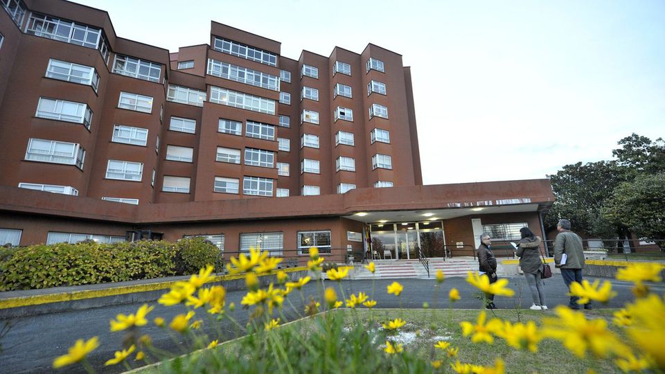 vozferrol's tweet photo. Reclaman más personal para la residencia de mayores de Ferrol https://t.co/B4Dap65DQ0 https://t.co/L0bGAGasRV