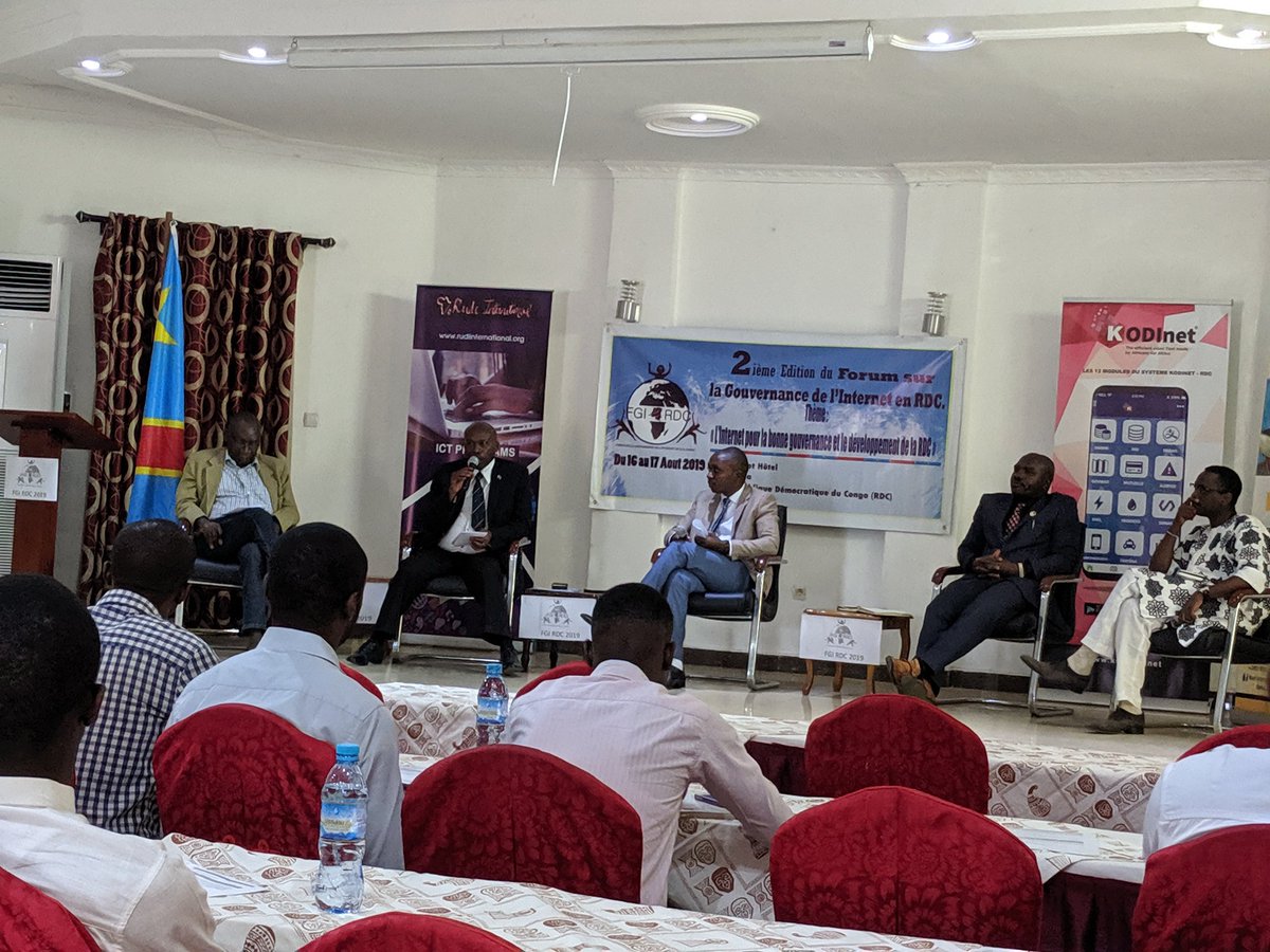 IamMichelo's tweet photo. Jour 2 au #FGIRDC2019 panel 1 du jour : Expérience de la gouvernance électronique en province du nord-kivu.
On comprends peu a peu combien les NTIC prennent plus de place au sein des agences de l'Etat au Nord-Kivu. @Rudilntl #dgrnk #kodinet #oblc 💪💪 https://t.co/vECKXwODnB