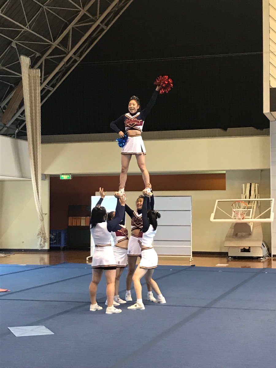 みなさん、こんにちは！
明日は15時頃より、本学第一体育館にて発表会を行います。
お時間のある方は是非足をお運び下さい😉🎵
※お車でのご来場はご遠慮下さい。