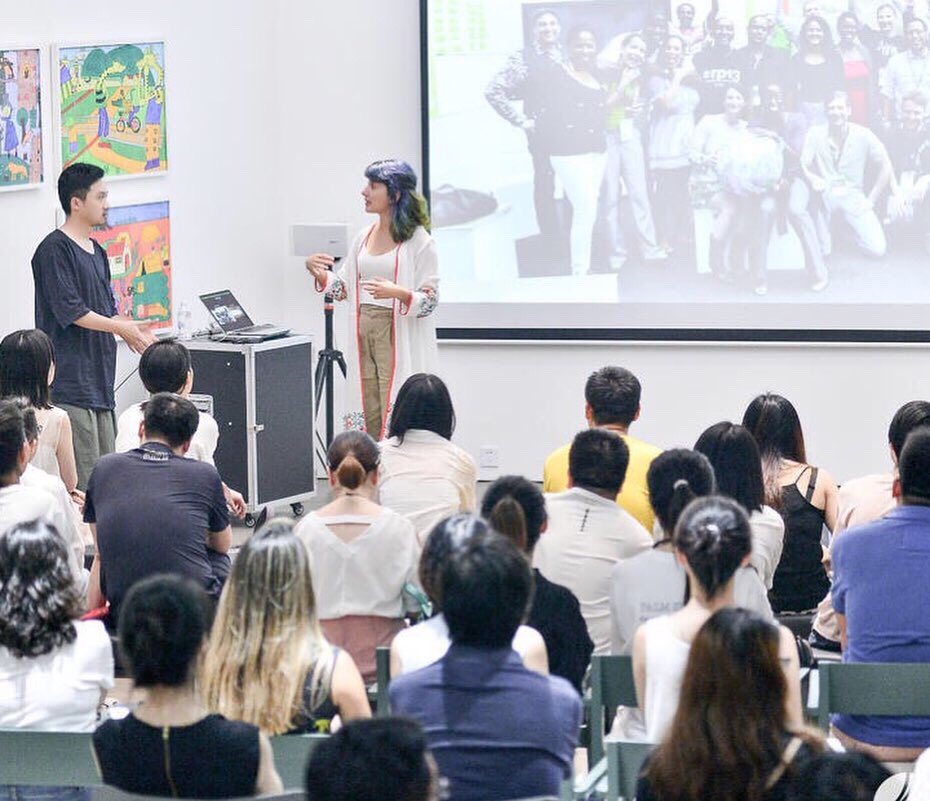 Stefania_druga's tweet image. Imagining a future where we can change our kids future through play, intergenerational dialogue and inclusive co-design #ailiteracy #aiedication #criticaldesign #learnthroughplay #aitoys #cognimates #aichina