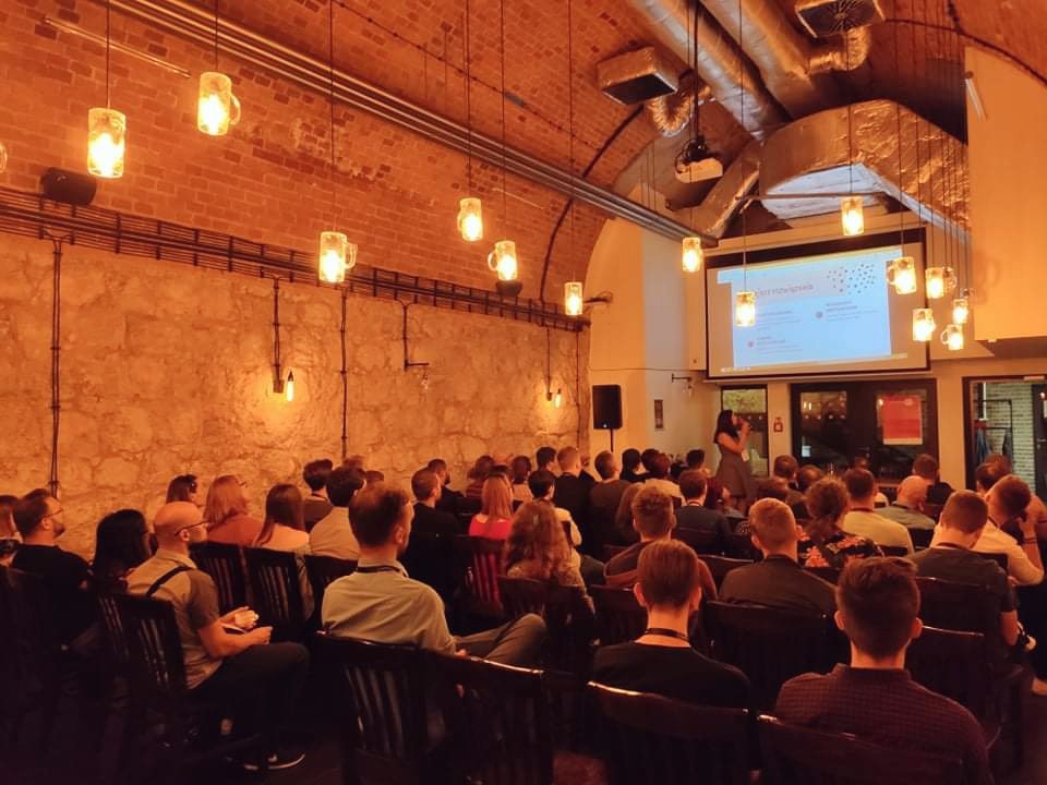 dynam_it's tweet photo. Elixir z @k_kempinski i prototypowanie z @domizajac - kolejne prezentacje #dynamIT2019 czas zacząć! 🔥 https://t.co/Qi9tffxzuj
