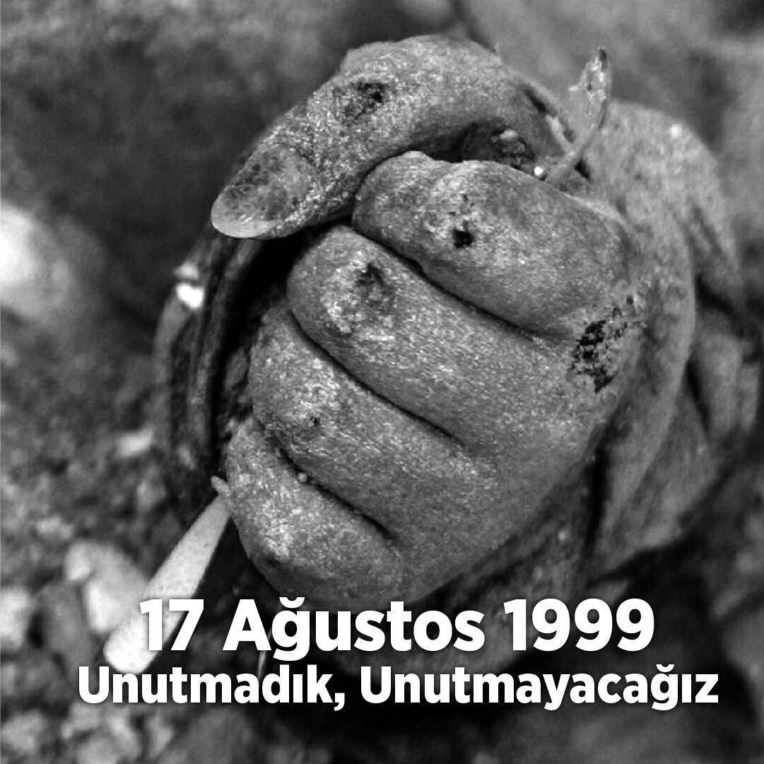 ViatoriApp's tweet photo. #17Agustos1999 
Unutmadık, Unutmayacağız! https://t.co/S7Sgj86qzJ