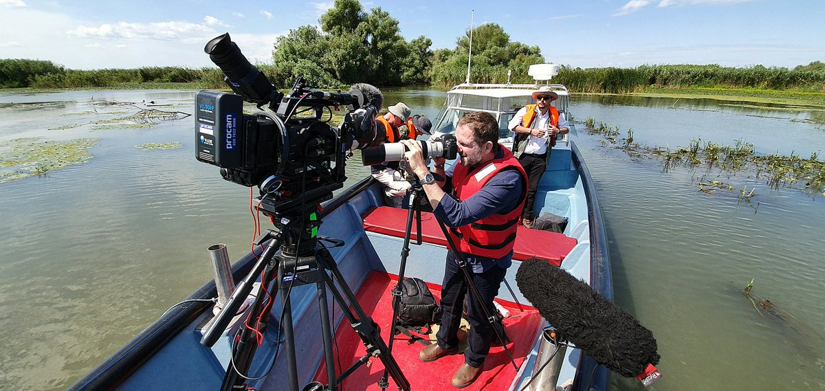 LightHackers's tweet photo. The 'production boat' cruises on along the Danube to #Mile23.
@Videonewseditor on stills and about to record a 360° PTC, @CalinStan has the drone in the air, and I am on the main cam...
#FilmCrews #FilmingOnLocation https://t.co/aQkP72Q6L5