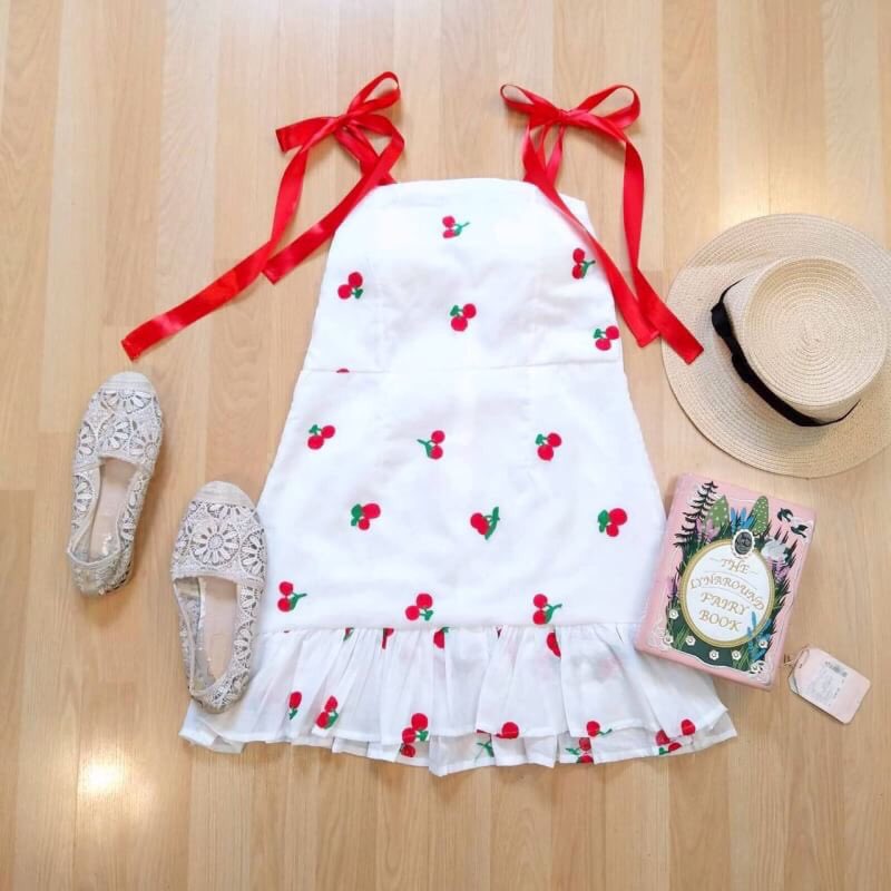 BoxtShop's tweet image. 🍓🍒เดรสผูกไหล่ ริบบิ้นใหญ่น่ารักค่าา อกเสริมฟองน้ำ สม้อกอกหลัง ซิปหลัง ผ้าค้อตตอนปักนูนสวย แต่งระบายชายน่ารักค่า

อก 32-34 เอว 23-28 สะโพก-36 ยาว 26” ไม่รวมสายผูกปรับได้

260.-
#HotelDelLuna #howtobeauty #HowtoPerfect #howtoperfectสิว #ความผีของผู้จัดRegistar #ปรมจารย์ลัทธิมาร