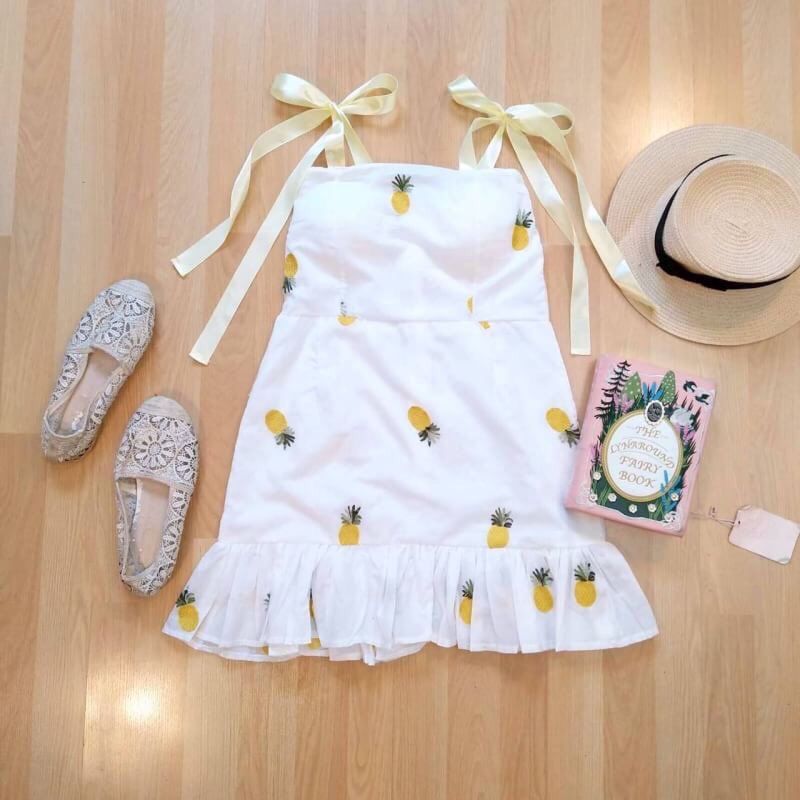 BoxtShop's tweet image. 🍓🍒เดรสผูกไหล่ ริบบิ้นใหญ่น่ารักค่าา อกเสริมฟองน้ำ สม้อกอกหลัง ซิปหลัง ผ้าค้อตตอนปักนูนสวย แต่งระบายชายน่ารักค่า

อก 32-34 เอว 23-28 สะโพก-36 ยาว 26” ไม่รวมสายผูกปรับได้

260.-
#HotelDelLuna #howtobeauty #HowtoPerfect #howtoperfectสิว #ความผีของผู้จัดRegistar #ปรมจารย์ลัทธิมาร