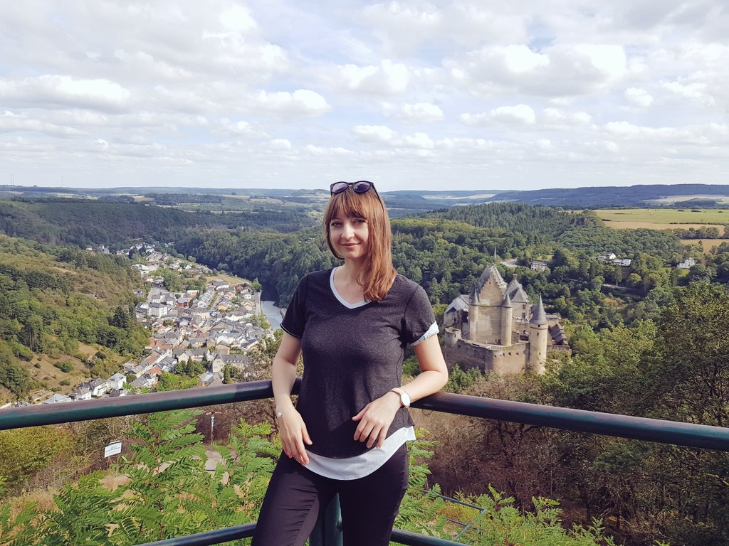 Castles &amp; small towns of Luxembourg 🇱🇺 (and one of my favorite tops from <a href="/AnywhreApparel/">Anywhere Apparel</a>) #travel #JAchat