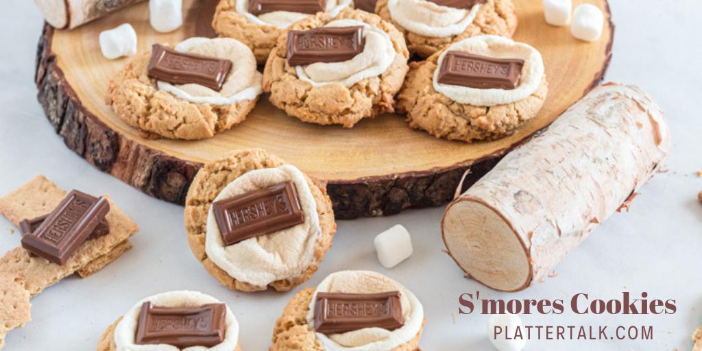 S'mores Cookies are a fun way to bring some summer into your kitchen, any time of the year! This easy recipe uses all the classic ingredients of traditional s'mores, like graham crackers, marshmallows, and chocolate bars. #recipes #summer #smores bit.ly/2PaqLou
