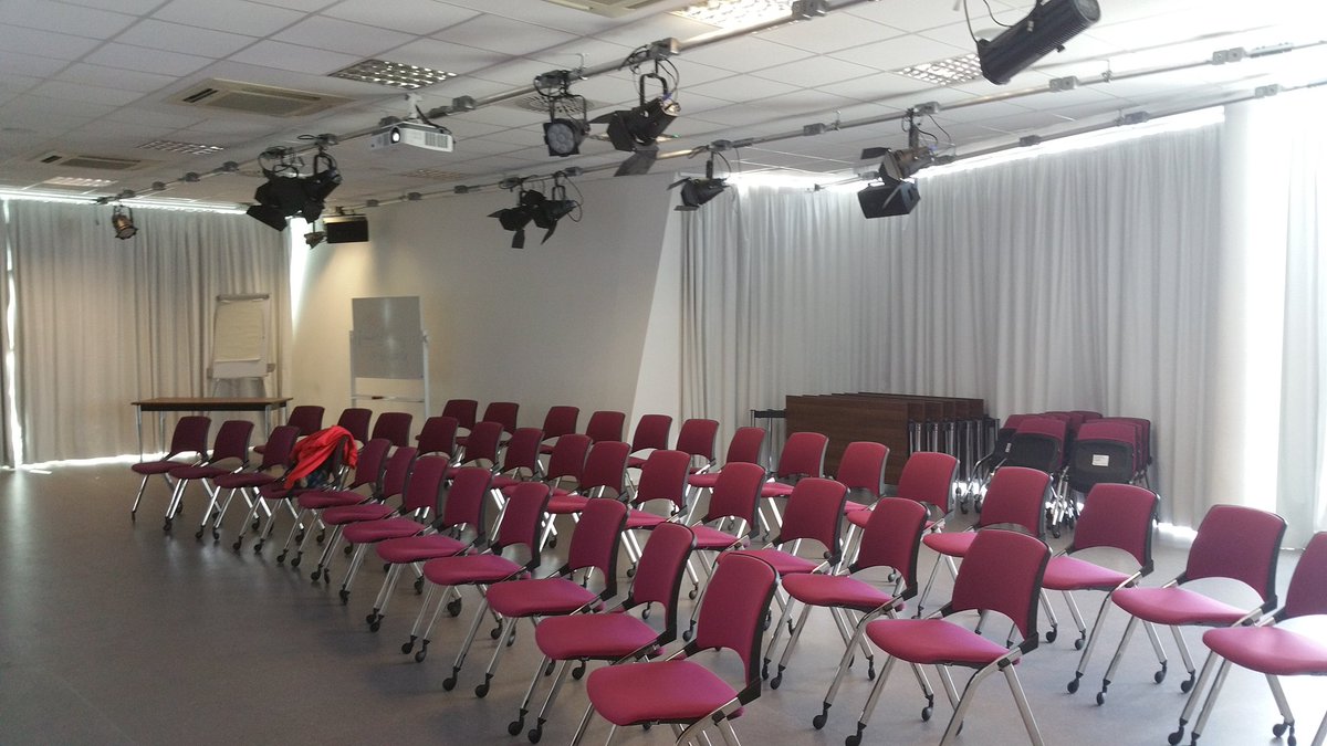 JayDave16608487's tweet photo. @UniSouthWales Atrium Site for a +action session for @swpolice PCSO candidates as part of #Representativeworkforce programme with @HuwSmart @AldridgeSwp &amp; guest presenter @MarilynGodfrey obo @USWPolicing_Sec &amp; @commissionersw 👮🚔👍. Follow @swpjoinus for other opportunities. https://t.co/gb5zX2vY1k