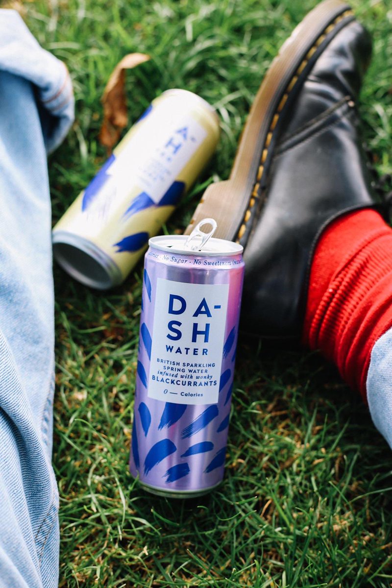 There are three things we love in life
1. Pure spring water
2. Saving delicious-tasting fruit and veg from the waste heap 3. Adding a natural little lift to people’s days.
Dash does all three in one funky little can.