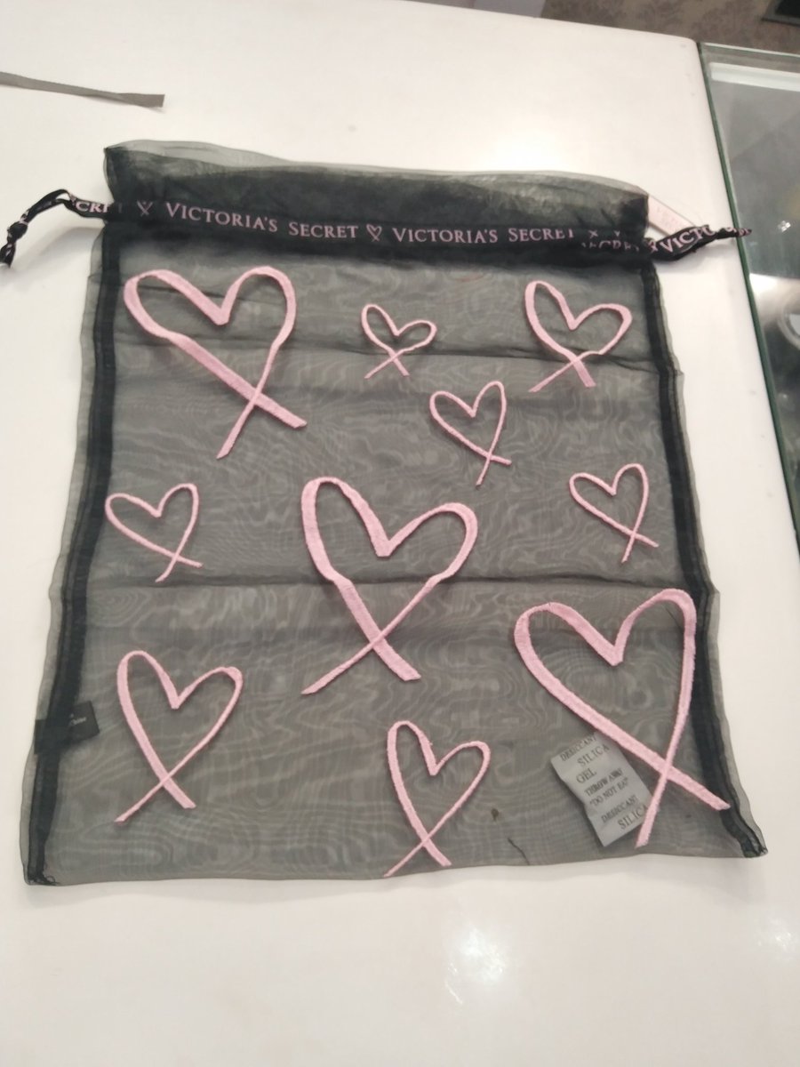 b_beneath's tweet photo. Original Victoria secret panty bags available for grabs.

Call or DM us on 0204599473 to shop at a great price.

#beautifulbeneath 
#lingeriday https://t.co/qdT8CFTryf