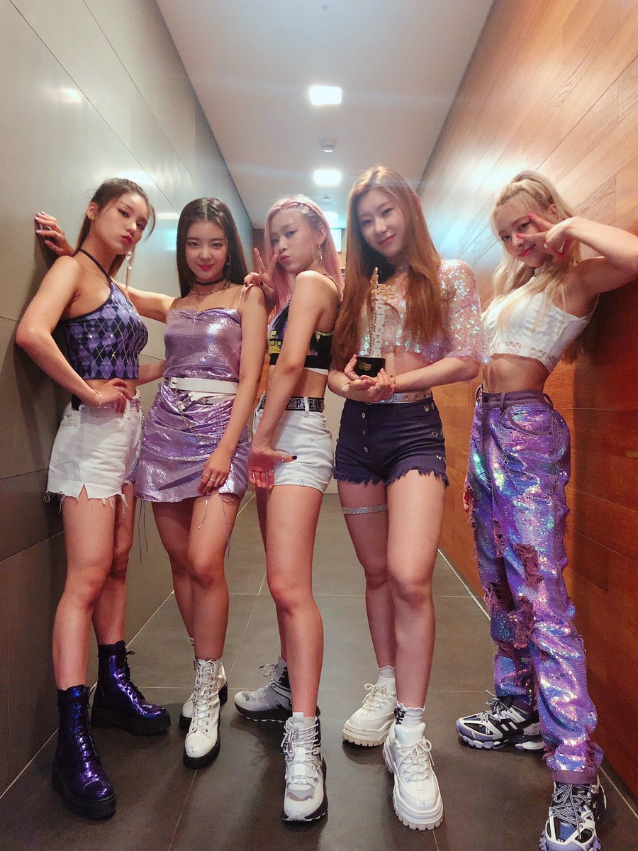20031209com's tweet photo. 믿지 💞💞💓💗💖💘💕❣️ 있지

#유나 #신유나 #있지 #YUNA #ITZY
@ITZYofficial https://t.co/Miqp7iXGeG