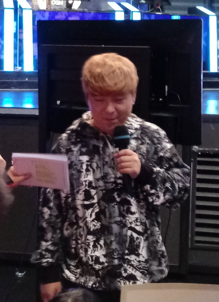 waves_poong's tweet photo. 38살 아저씨가 너무 귀여운 나.. 정상인가요?
풍월량이라면 ㅇㅈ입니다 https://t.co/U9EtOrgl3o