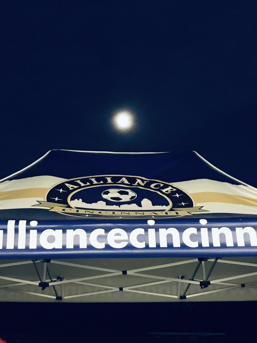 ACDogDays1's tweet photo. It’s going to be a great day for soccer. ⚽️ #dogdaysofsummer https://t.co/VEuf5XDjOF