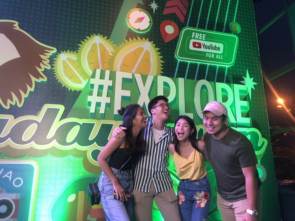 LiveSmart's tweet photo. And the #SmartKadayawan krew is here to #ExploreKadayawan and to join us for tonight’s celebration. Keep your eyes 👀 out for them in the crowd! @AngeliqueManto @synjinreyes @erikarabara @manalojohn https://t.co/6mDLo23vGb