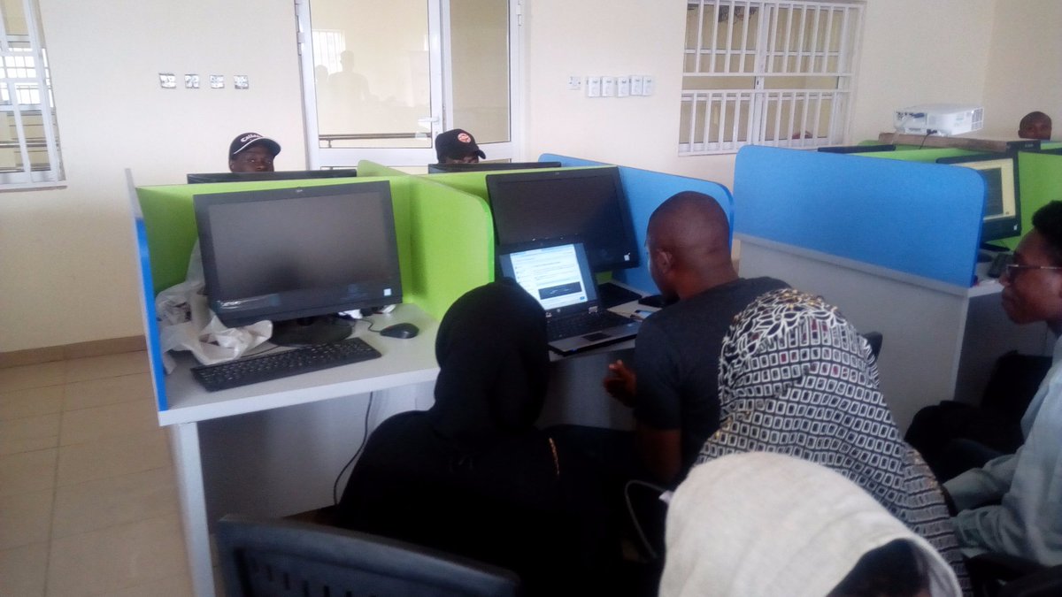 Kayturah1's tweet image. #FlutterStudyJam
#FlutterstudyjamKeffi
Codelab session