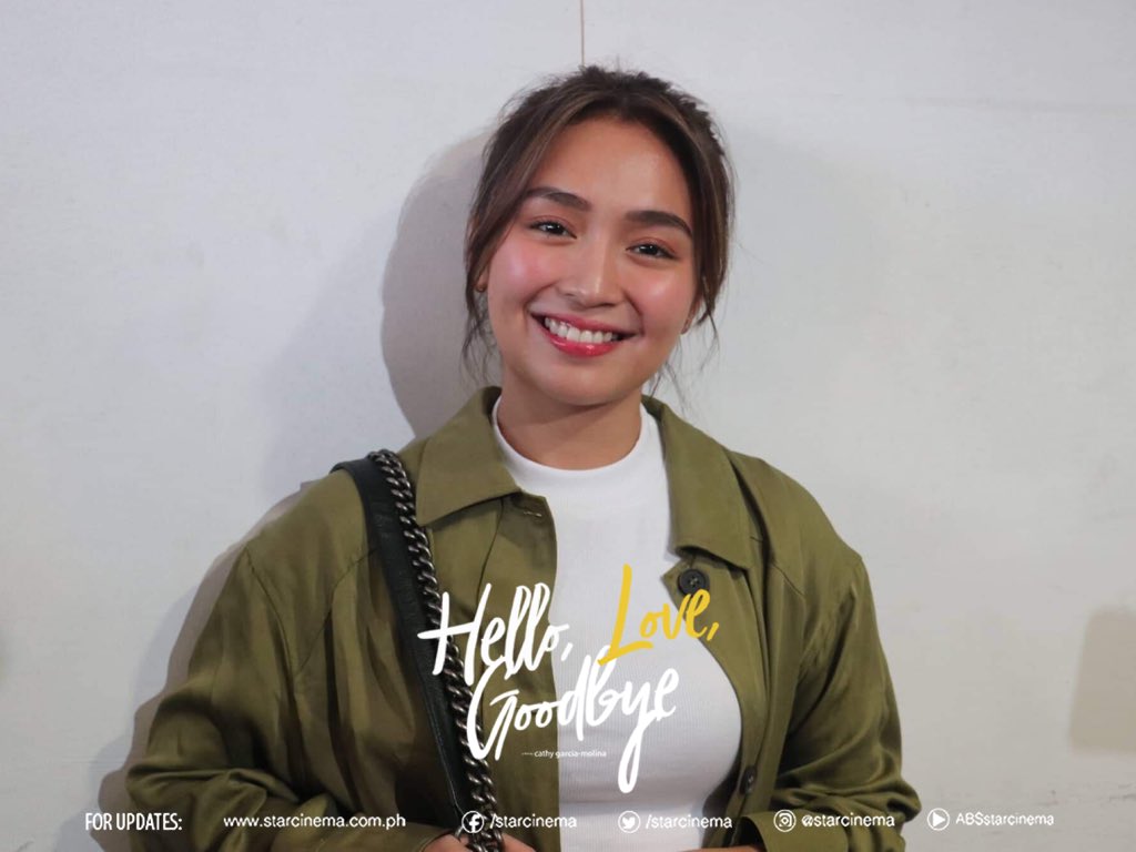 StarCinema's tweet photo. Off to Singapore for the #HelloLoveGoodbye special screenings! ❤️ #HelloLoveYouWorld https://t.co/mOMFAxpLu9