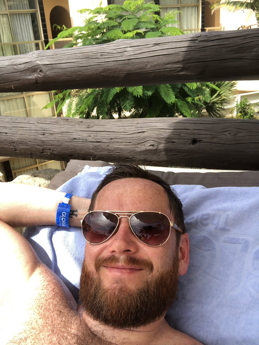 dazzatate's tweet photo. Few hours of sunshine before we take #operationunbearable to a local bar in San Agustín 🤣🤣 https://t.co/Jq86jaLcr5