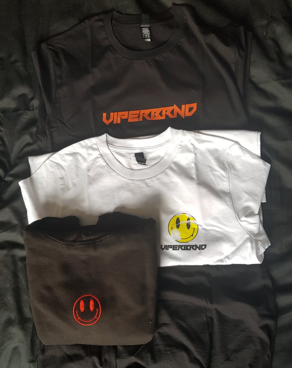 _HailTheLost_'s tweet photo. After some random knocking at my door at 11:30, we have a @VIPERBRND delivery!! Thanks again boys @DanBuryTomorrow @swearboxdj https://t.co/rx0ecoIs3y
