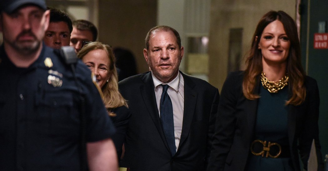 Likak47's tweet photo. ‘Sopranos’ Actress Who Accused Harvey Weinstein of Rape May Testify at His Trial https://t.co/ofyMEgoqok https://t.co/3BZsIdZLEd