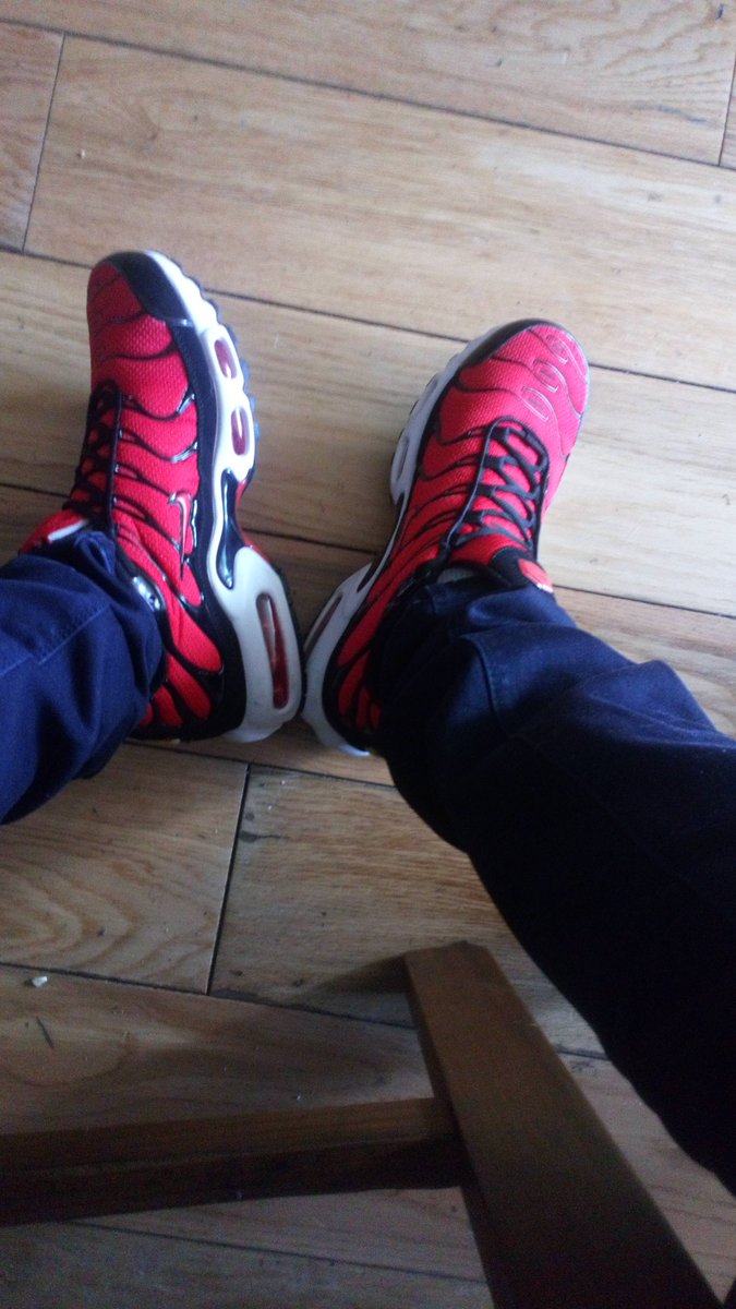 Daniel00992515's tweet photo. New trainers 😀😍 https://t.co/54OjumMElg