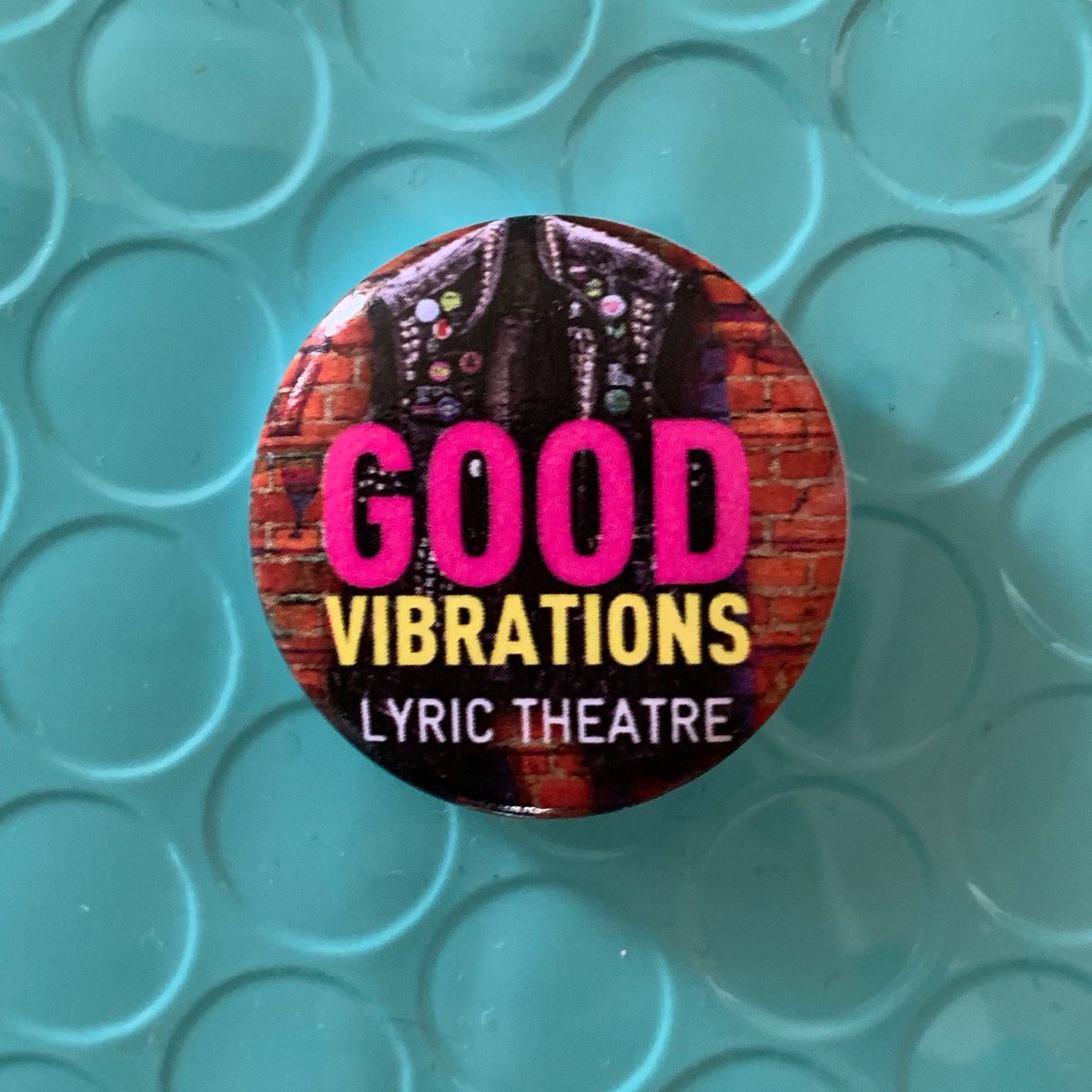 abadgeaday's tweet image. Badge made for ‘Good Vibrations’ a play about the life of Terri Hooley and the story of ‘Good Vibrations’. 

Directed by @thatdeskennedy in the @lyricbelfast theatre, Belfast in September 2018. #badgedesign #belfastpunk #badgecollection #abadgeaday