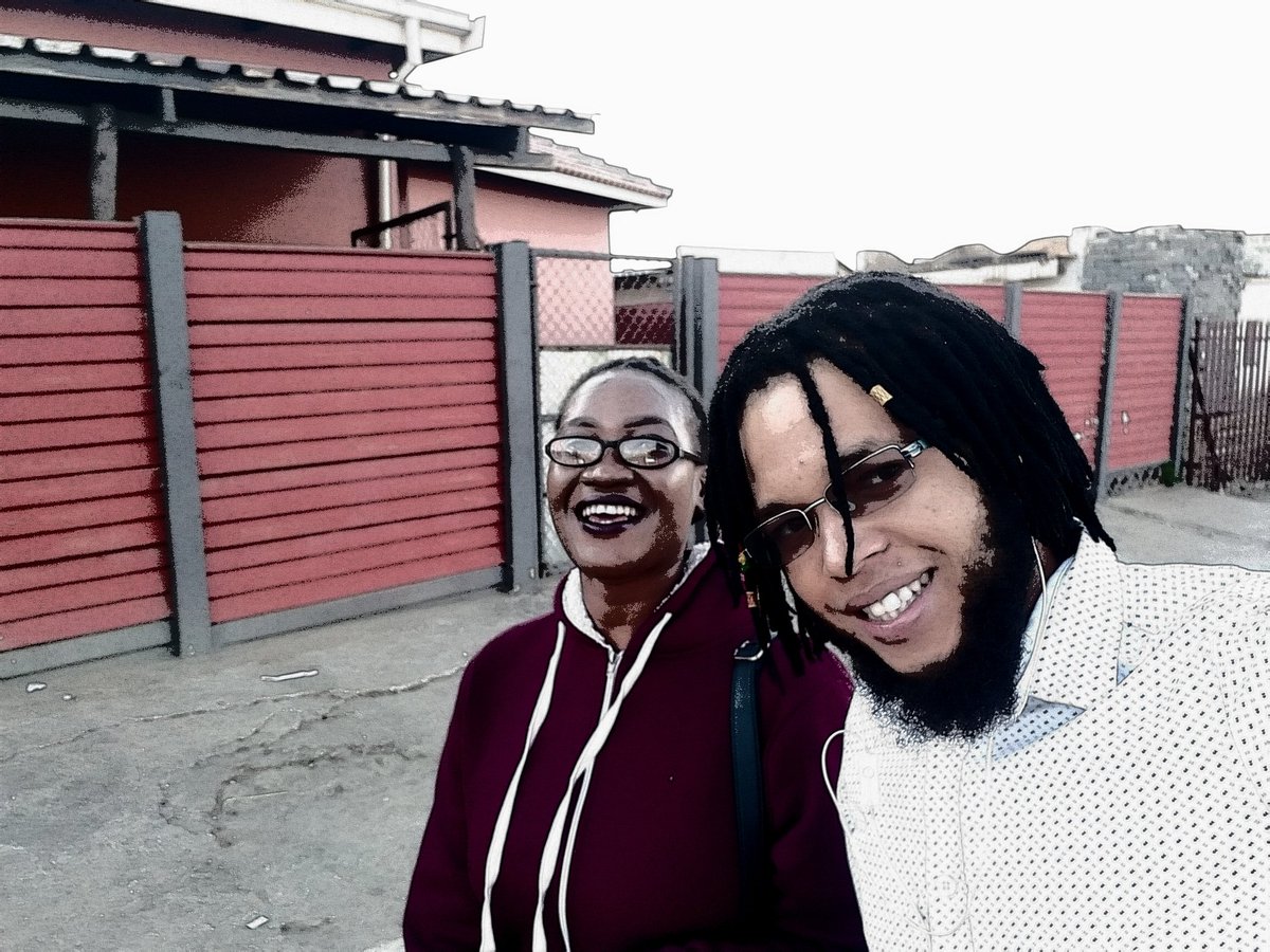 rustenburger1's tweet photo. Lifelong friend 😊, i got too much love for her https://t.co/ptbYqdIF1r