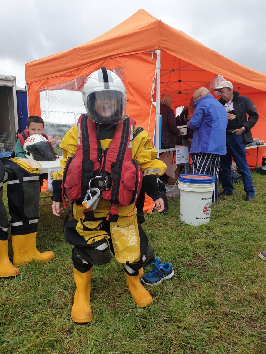sandownlifeboat's tweet photo. Come and try our #kitupchallenge @IOWGarlicFest this weekend and support your #local #independent #lifeboat #iseofwight @iwcponline @islandecho @iwightradio https://t.co/9kFd0W6lUn