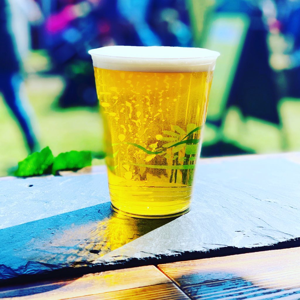 Simon Cockerill (@isaacpoad) on Twitter photo Day 3 of <a href="/BBCCountryfile/">BBC Countryfile</a> <a href="/CastleHowardEst/">Castle Howard</a>, sun is shining and the beers are flowing #brewing #beer #countryfile #mudbath Day 3 of <a href="/BBCCountryfile/">BBC Countryfile</a> <a href="/CastleHowardEst/">Castle Howard</a>, sun is shining and the beers are flowing #brewing #beer #countryfile #mudbath