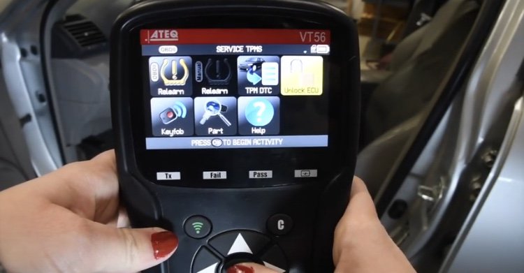 ATEQTPMSGlobal's tweet image. ❓Did you know❓Some #Toyota models have a “SET” or “TPMS RESET” button, which is located below the steering wheel or under the glovebox. 

Watch the video to learn how to solve this issue: zcu.io/lCaB

#ateqtpms #tpms #toyota #closedloop