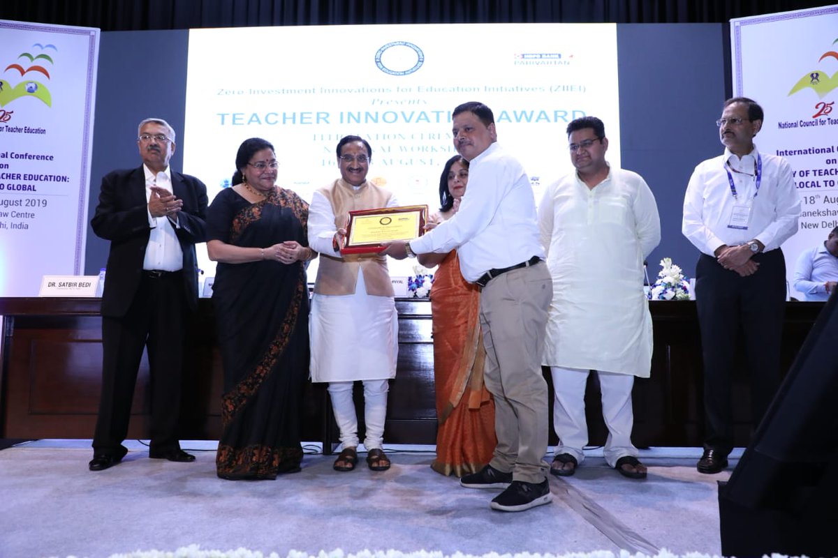 DrRPNishank's tweet photo. Delighted to meet 62 teacher innovators from 28 states, selected by Zero Investment Innovations for Education Initiatives (ZIIEI) program of Sri Aurobindo Society. Their zeal and dedication to innovate is inspiring and hope to see their ideas spread far and wide. https://t.co/Zu2ezx1sv4