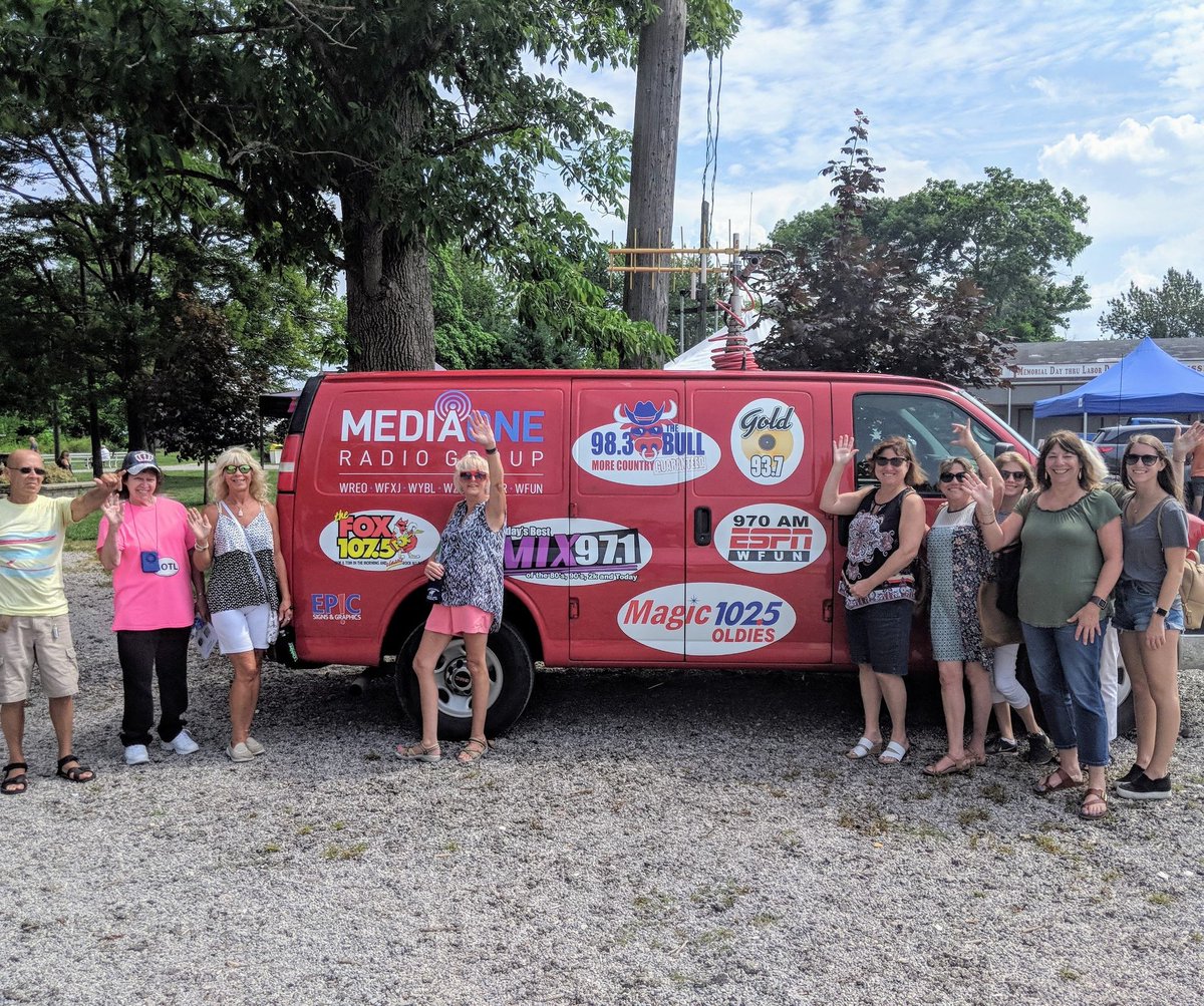 MixNation971's tweet photo. Perfect day for #Burgers #Blues &amp; #Beer @ #TheLanding (behind the Old Firehouse Winery @ Geneva On The Lake) 😎 #SwagBags #Vendors #Crafts #Food #Music #5BeerStations! 🍻 #97DaysOfSummer #MarkAndJerInTheAM 🎧 #MIX971 https://t.co/X13CHj9vW8