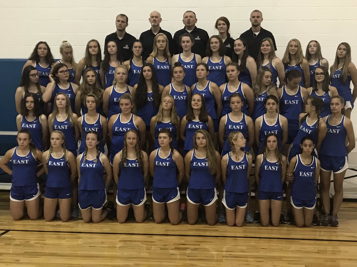 Spartan_CC's tweet photo. The 2019 Lincoln East Girls Cross Country Team. A sisterhood built on hard work and dedication! #SpartansAssemble #TheLegsFeedTheWolf
#thewellisdeep https://t.co/3ba8TRMb32
