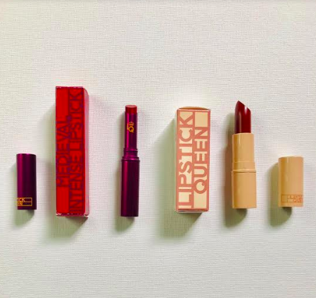 davelackie's tweet photo. Love lipstick? I'm giving away Lipstick Queen lipsticks in 'medieval' and 'cheeky chestnut'. To enter, follow @davelackie &amp; RT https://t.co/Y2e4otFcIU