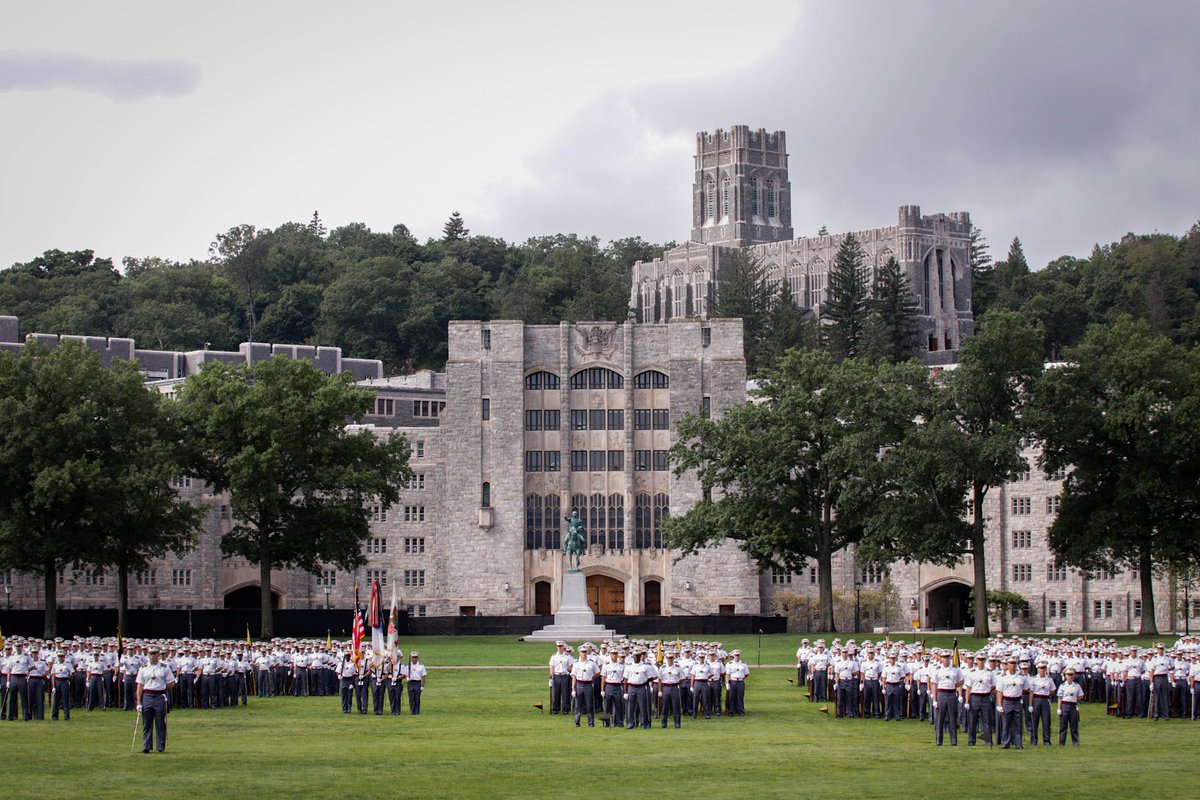 WestPoint_USMA's tweet photo. #USMA2023 officially joined the Corps of Cadets during the Acceptance Day parade. The 1,187 members of the class completed Cadet Basic Training with Monday's March Back and joined the Corps of Cadets prior to the start of the academic year. #FreedomisnotFree https://t.co/71jwFH3diA