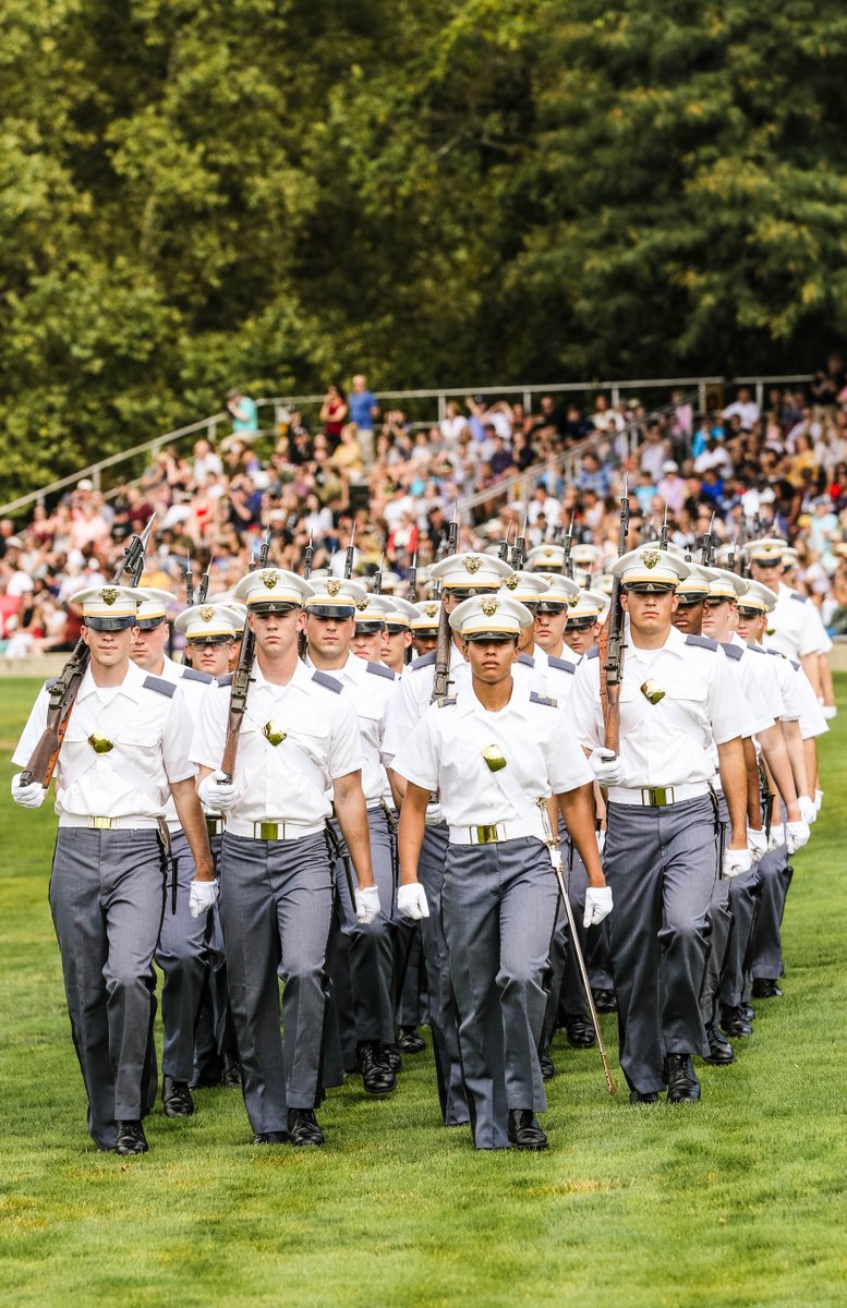 WestPoint_USMA's tweet photo. #USMA2023 officially joined the Corps of Cadets during the Acceptance Day parade. The 1,187 members of the class completed Cadet Basic Training with Monday's March Back and joined the Corps of Cadets prior to the start of the academic year. #FreedomisnotFree https://t.co/71jwFH3diA