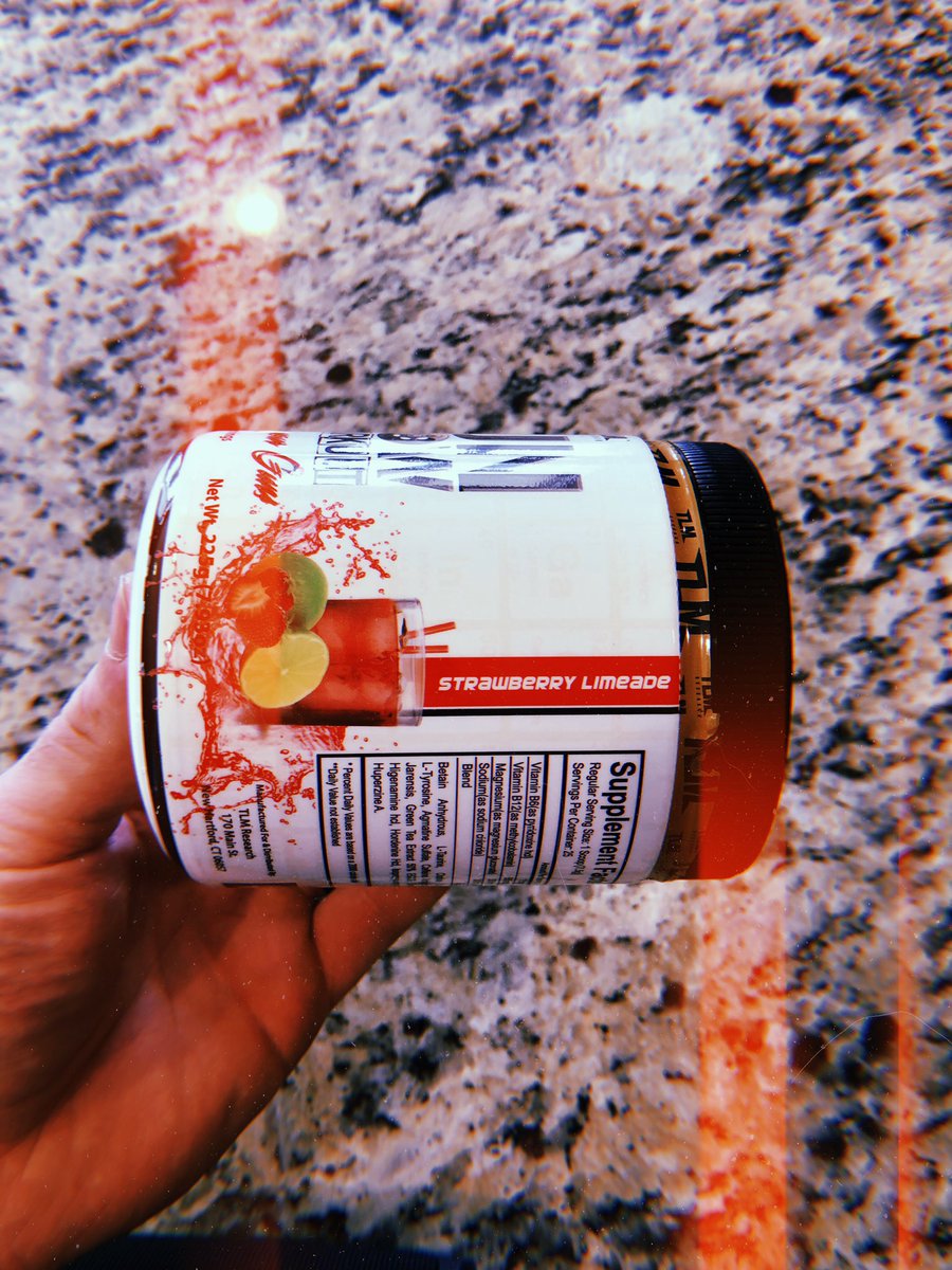 BigRob's tweet photo. 🚨GIVEAWAY🚨 I was sent this tub of 
pre-workout recently and I already have a bunch of others in my pantry, so I figured I’d give it away.

If you want it, just RT &amp; Like this tweet and be following me. That’s it mayne.

I’ll pick a winner hella soon 🔥👍 https://t.co/qYqHW5spZK
