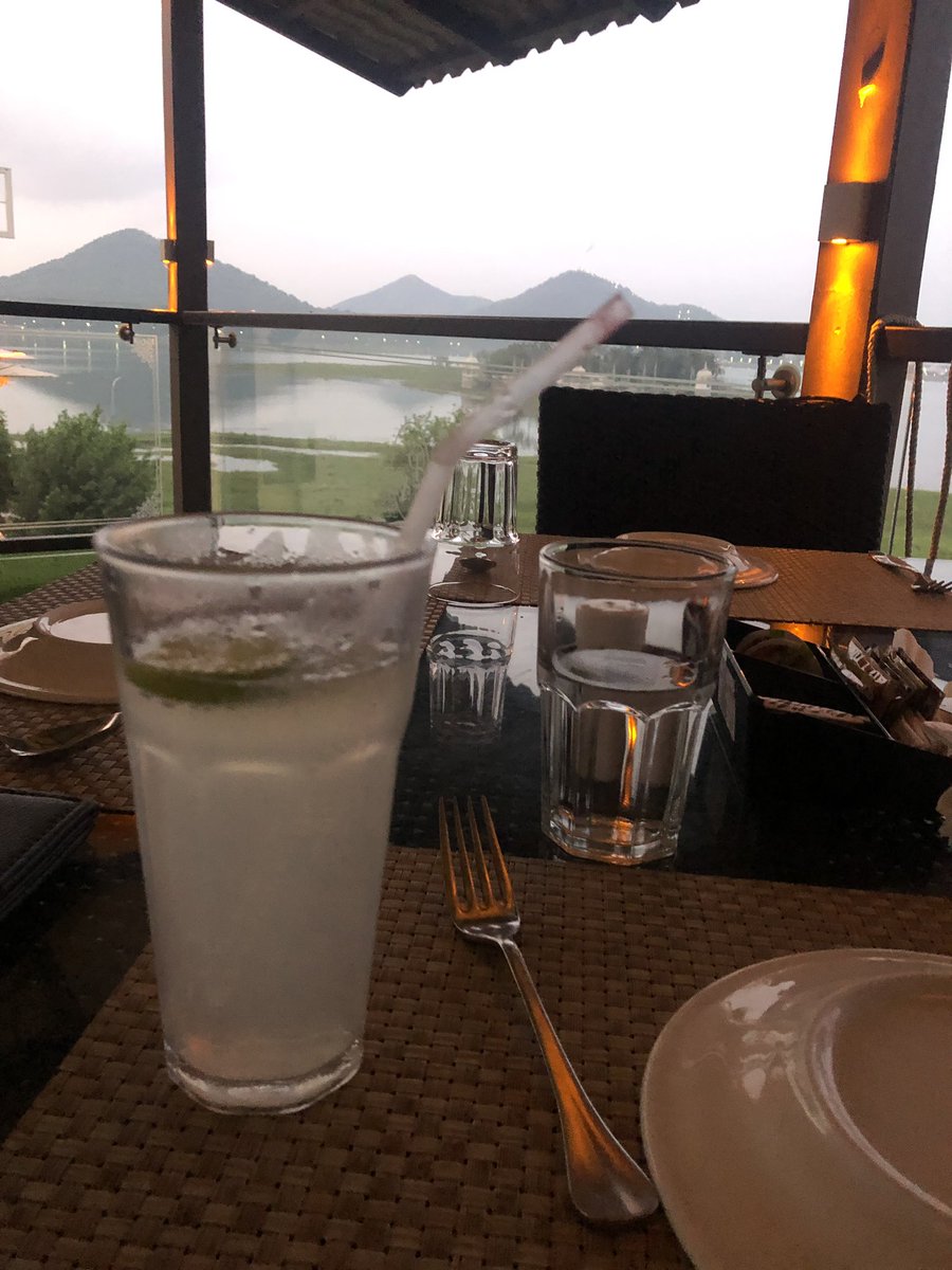 EsotericPhoenix's tweet photo. So this was dinner today, won’t say it was amazing! NOT because I was bad company but the experience extended was not appetising. All this aside, had Lal Maas and it was truly something! :) #DateWithSelf https://t.co/R9C0AIEbI8