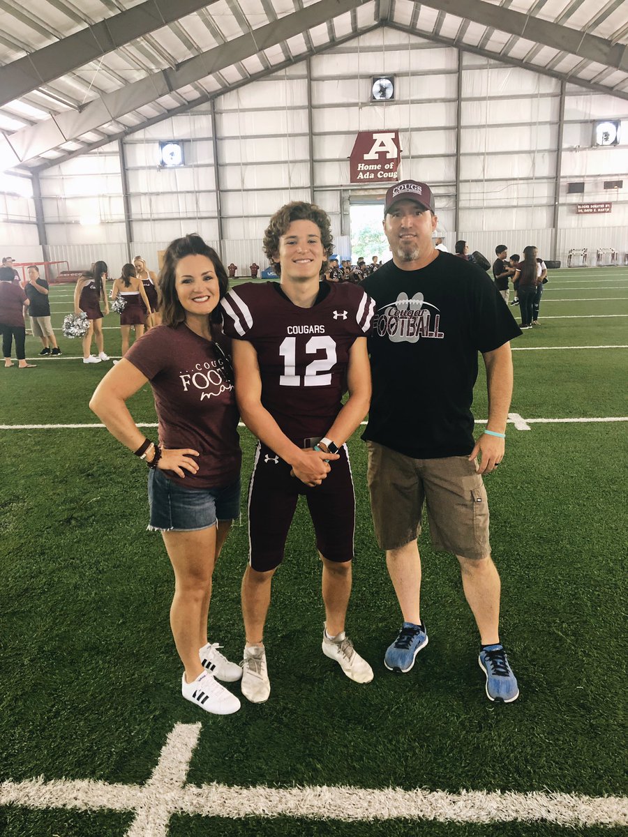 lips2nv's tweet image. Getting excited for a new season 🏈
@Jarronwc12 
#btb #adacougarfootball #weareada