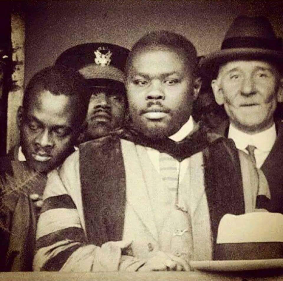 BlkHistStudies's tweet photo. Today we honour Mwalimu Marcus Mosiah Garvey on the 132nd anniversary of his birth. 

Blessed Solar Return Daddy Marcus ... https://t.co/9jMKDzYNWY