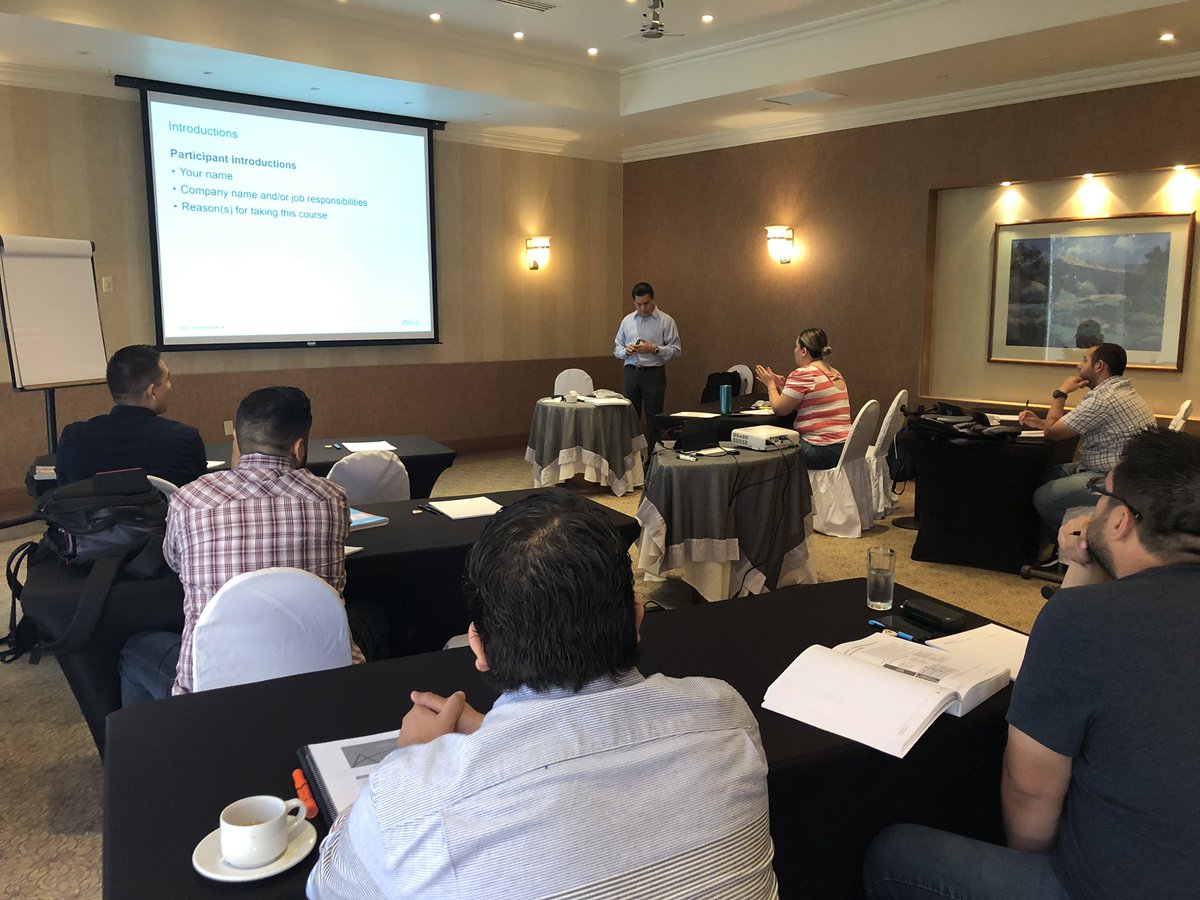 ascmpasojuarez's tweet photo. We are ready for the Instructor Certification #CPIM class in Juárez in #Production and #Inventory management! The students start in this step the goal for exams! #apics #learningsaturdays https://t.co/1277Cw6w2l