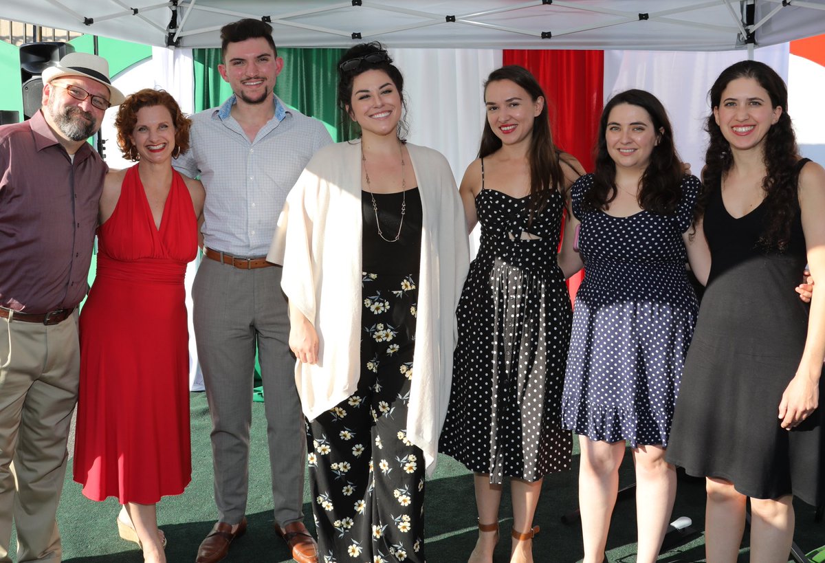 🇮🇹🎶🌎Opera Makes The World Go ‘Round🌎🎶🇮🇹
#italianfestival #italianpride #italianheritagemonth #calitalians #laitalianfestival #kissmeimitalian #joemantegna #palermolosfeliz #centanni #italiangirls #italianguys #westcoastitalian #eatpastasnacks #operaontapla @operaontapla