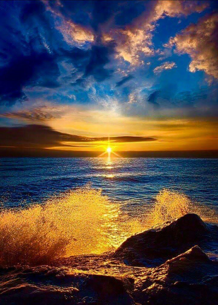 vlg_v's tweet photo. Buon fine settimana cari amici!! https://t.co/7f2Kr9qMHB