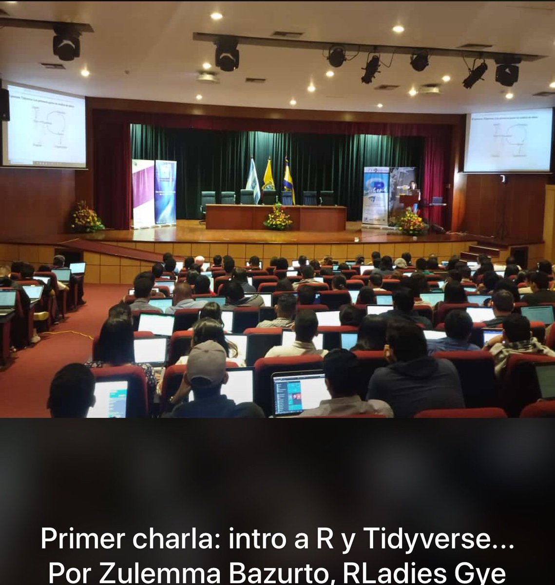 RLadiesGye's tweet photo. El #RWeekend dio inicio en la @upsalesiana , el 1er taller fue dictado por @Zjbb  nuestra fundadora del capítulo R-Ladies Gye!! #IntroToTidyverse.#rladiesLatAm https://t.co/zh2Zii7QmQ