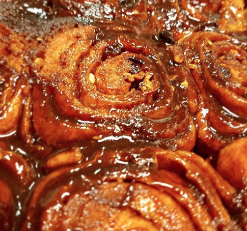 LonsdaleArtisan's tweet photo. Good morning! Coffee time? How about some Fresh Baking from local bakers like #GesundheitBakery and #MetateBakeShop or these gooey cinnamon buns from #BadDogBread to go with your #coffee? They'll all be here at #LonsdaleArtisanFarmersMarket till 3pm!
#LonsdaleQuay #FarmersMarket https://t.co/7OwOW7smrd