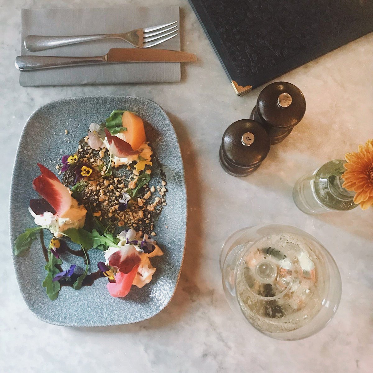 LiveTheModaLife's tweet photo. #LeedsRestaurantWeek is back. Brought to us by @LeedsBID. Not that we need an excuse to delve into one of our favourite #Leeds restaurants and feast on instagrammable food. But we'll take it. #WeekendPlans = eat all the food. @eat_leeds #EatLeeds #Foodies #LostAndFoundLeeds https://t.co/aHcVrjXora
